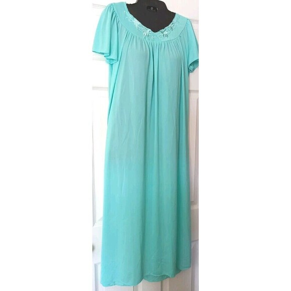 Vintage Miss Elaine Nightgown Size Small Sea Green Embroidered Long Slip Gown - Picture 1 of 7